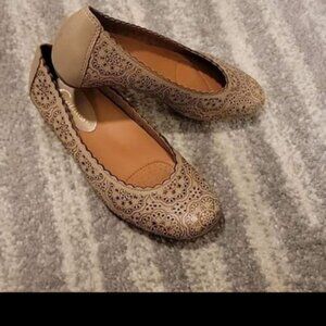 Earthies Bindi Flats